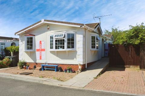 2 bedroom detached bungalow for sale, Orchards Residential Park, Slough