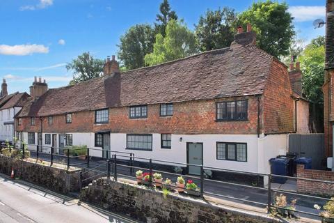 4 bedroom cottage to rent, Lower Street, Haslemere