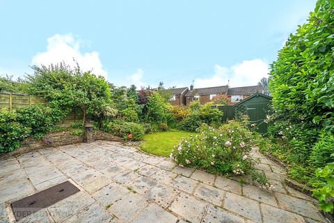 3 bedroom detached house for sale, Cotswold Close, Glossop, Derbyshire, SK13