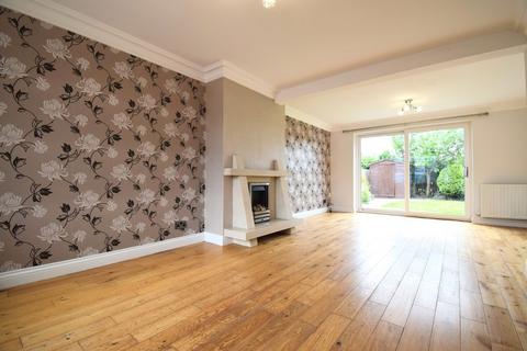 4 bedroom detached house to rent, Cadogan Road, Dosthill