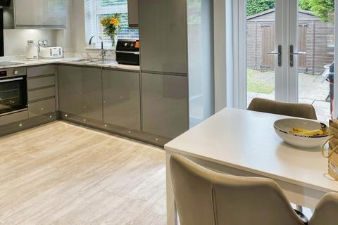 20 Dickinson Drive, Sutton Coldfield, B76 1FP