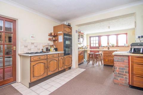 4 bedroom detached house for sale, Marchwood