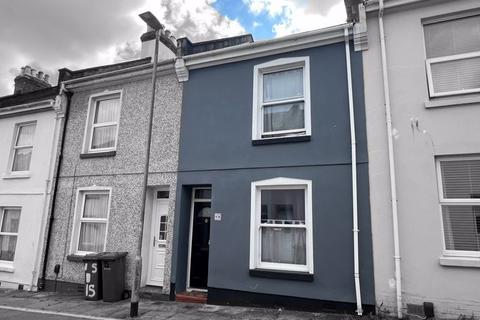 2 bedroom terraced house for sale, Duckworth Street, Stoke, Plymouth. A really lovely 2 bed home backing onto the park with lovely garden