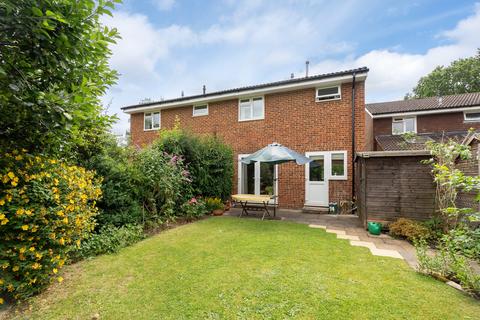 14 Chester Close, Pixham, Dorking, RH4 1PP