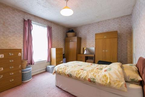 88 Selsdon Road, South Croydon, CR2 6PF