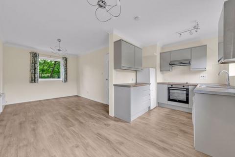 1 bedroom apartment to rent, Timberling Gardens, South Croydon