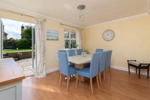 5 bedroom detached house for sale, Chorleywood Close, Tytherington