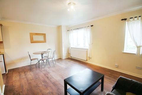 1 bedroom property to rent, Osprey Close, West Drayton