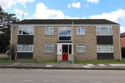 2 bedroom end of terrace house to rent, Lansdown Castle Drive
