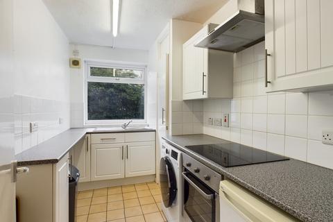 2 bedroom end of terrace house to rent, Lansdown Castle Drive