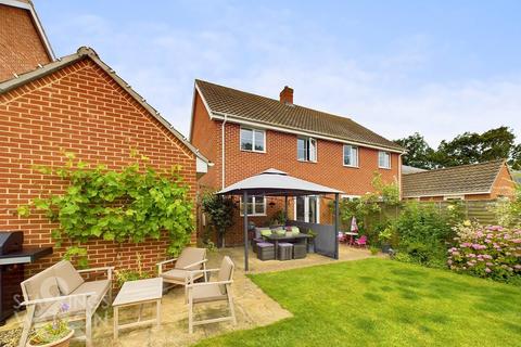 3 bedroom semi-detached house for sale, Tench Close, Mulbarton, Norwich