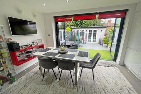 3 bedroom terraced house for sale, Wonderfully Modernised & Extended 3 bedroom House in Edgware HA8