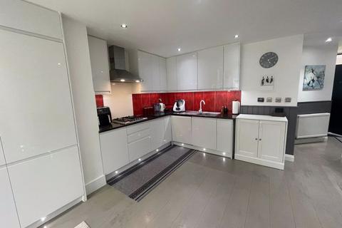 3 bedroom terraced house for sale, Wonderfully Modernised & Extended 3 bedroom House in Edgware HA8