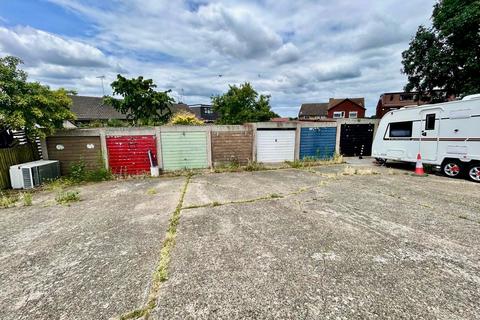 14 Mason Way, Waltham Abbey, EN9 3ET