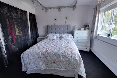 17 Newlands Close, Penkridge, Stafford, ST19 5JB