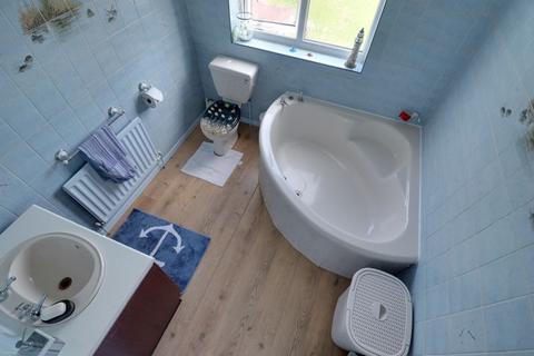 17 Newlands Close, Penkridge, Stafford, ST19 5JB