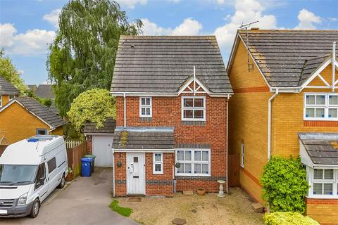 3 bedroom detached house for sale, Pastime Close, Sittingbourne, Kent