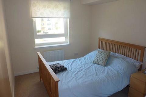 2 bedroom flat to rent, Hawkhill Close, Leith, Edinburgh