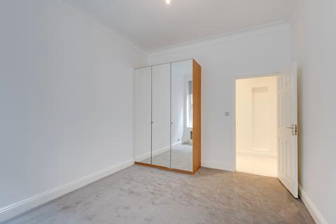 3 bedroom apartment to rent, Eyre Court, Finchley Road, St John's Wood, London, NW8