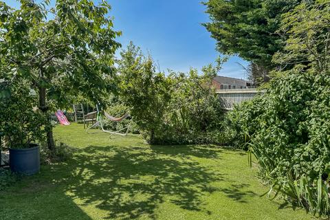 15 Broadmeadow, Sawston, Cambridge, CB22 3EB