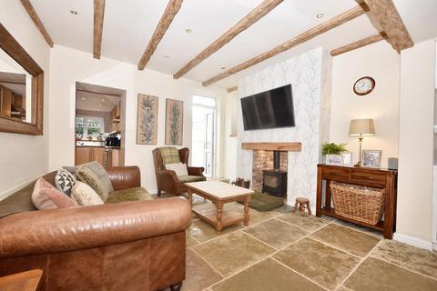 3 Beech Grove, Chatburn, Clitheroe, BB7 4AR