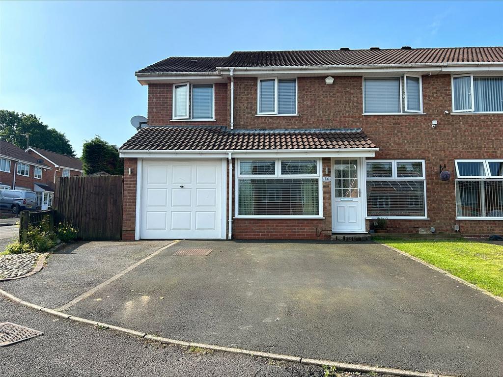 Woodham Close, Rubery, Birmingham, B45 4 bed semidetached house for