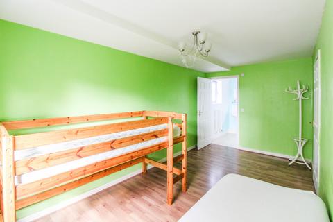 2 bedroom flat to rent, Slough SL1