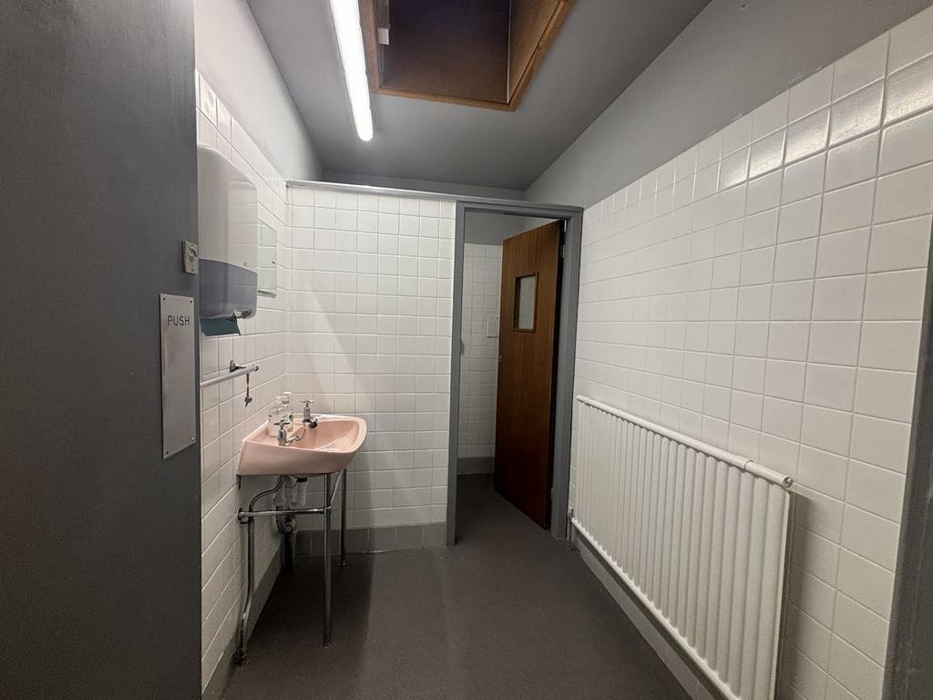 Ladies wc