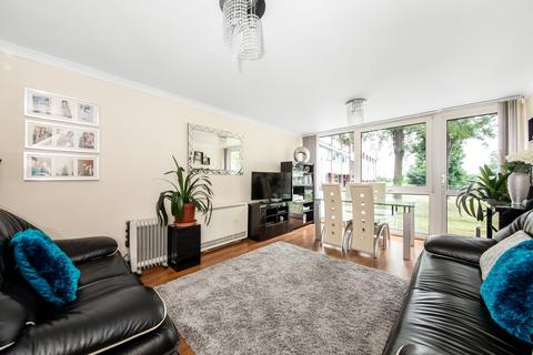 2 bedroom apartment for sale, Sylvan Road, London, SE19