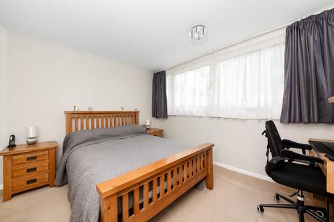 2 bedroom apartment for sale, Sylvan Road, London, SE19