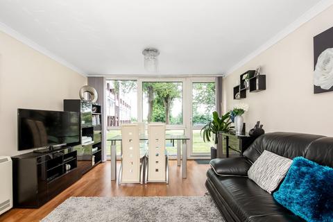 2 bedroom apartment for sale, Sylvan Road, London, SE19