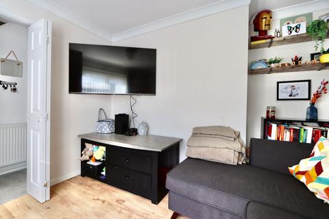 19 Attlee Road, Blackwood, NP12 1QD