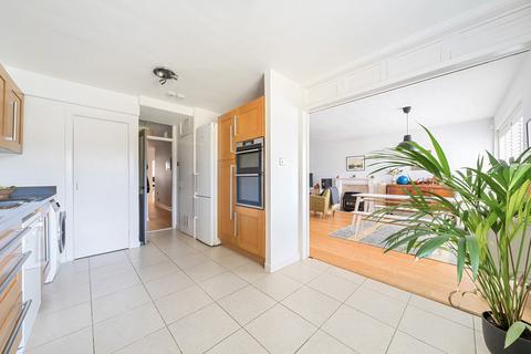 1 Greyladies Gardens, London, SE10 8AU