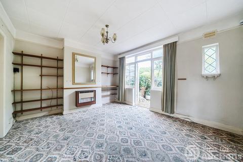 86 Woodside Avenue, Chislehurst, BR7 6BS