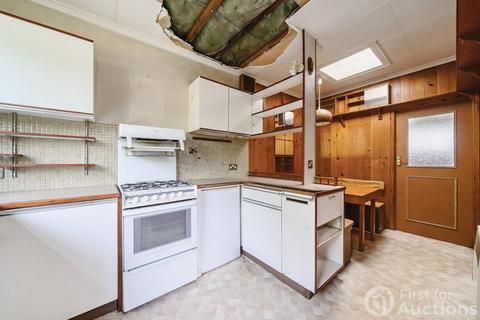 86 Woodside Avenue, Chislehurst, BR7 6BS