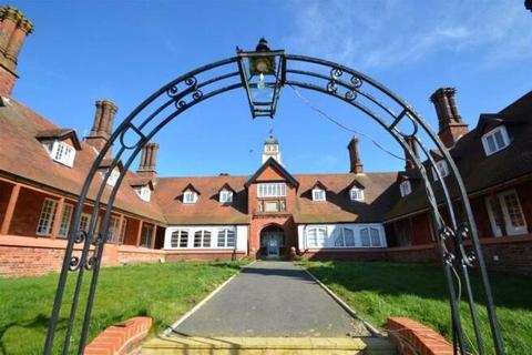 2 bedroom apartment for sale, Adelaide Grove, East Cowes, Isle of Wight