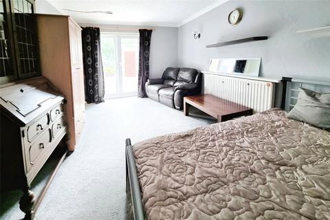 6 bedroom semi-detached house for sale, Cove Road, Farnborough, Hampshire
