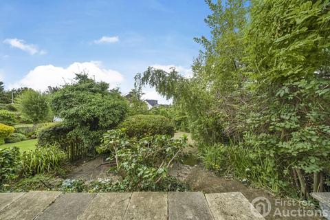 86 Hillside Road, Northwood, HA6 1QB