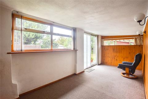 3 bedroom bungalow for sale, Carisbrooke Avenue, Bexley, Kent, DA5