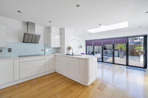 4 bedroom terraced house for sale, Canterbury Mews, Windsor, Berkshire