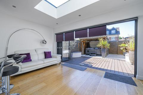 4 bedroom terraced house for sale, Canterbury Mews, Windsor, Berkshire