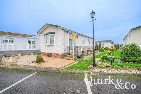 1 bedroom park home for sale, Creek Road, Canvey Island, SS8