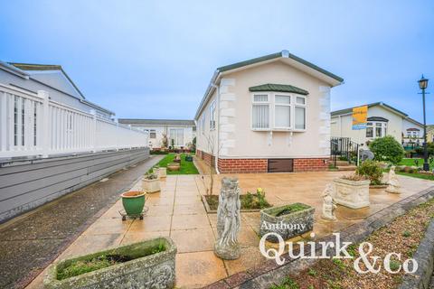 1 bedroom park home for sale, Creek Road, Canvey Island, SS8