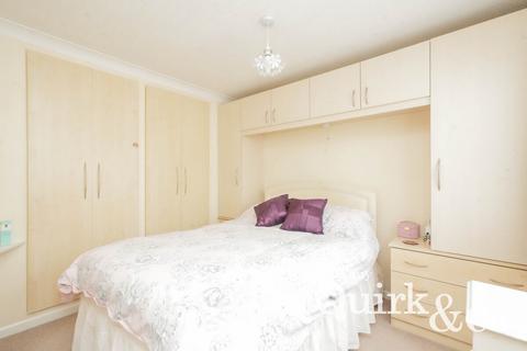 1 bedroom park home for sale, Creek Road, Canvey Island, SS8