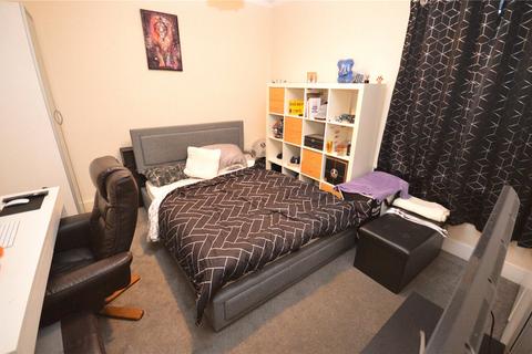 2 bedroom terraced house to rent, St. Peters Road, Luton, Bedfordshire, LU1