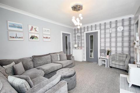 2 bedroom house for sale, Hill Place, Shotts