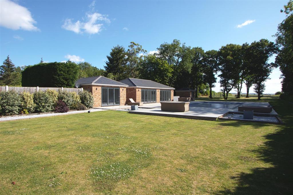 GARDEN1.jpg