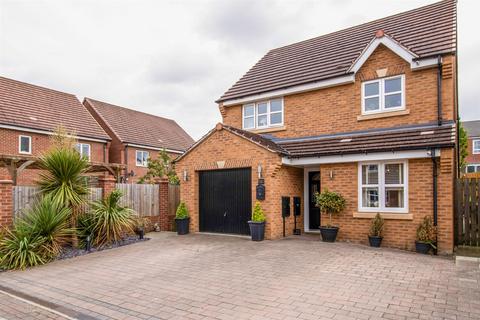 3 bedroom detached house for sale, Victoria Gardens, Altofts WF6