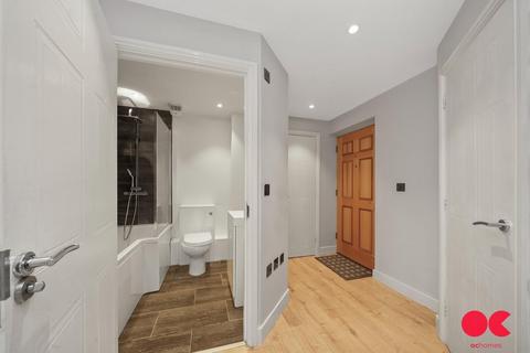 4 Bancroft Chase, Hornchurch, RM12 4DR
