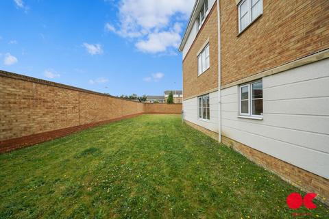 4 Bancroft Chase, Hornchurch, RM12 4DR
